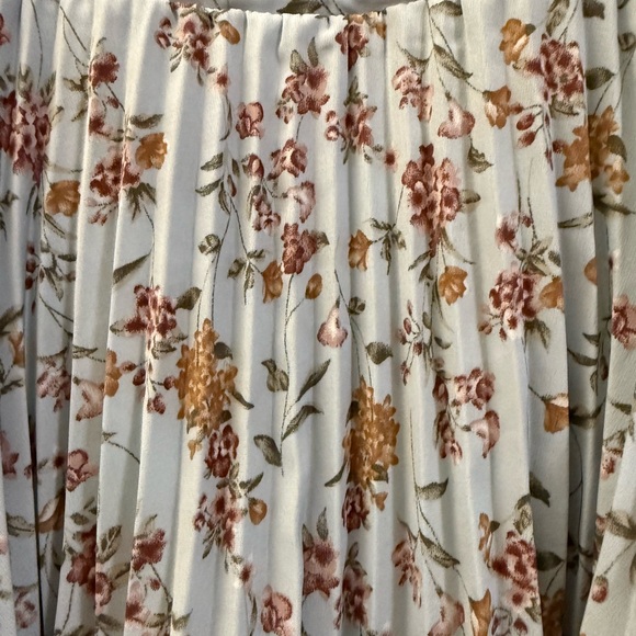 Lulu’s Cascading Crush Tiered Floral Midi Dress - XL - Picture 13 of 14